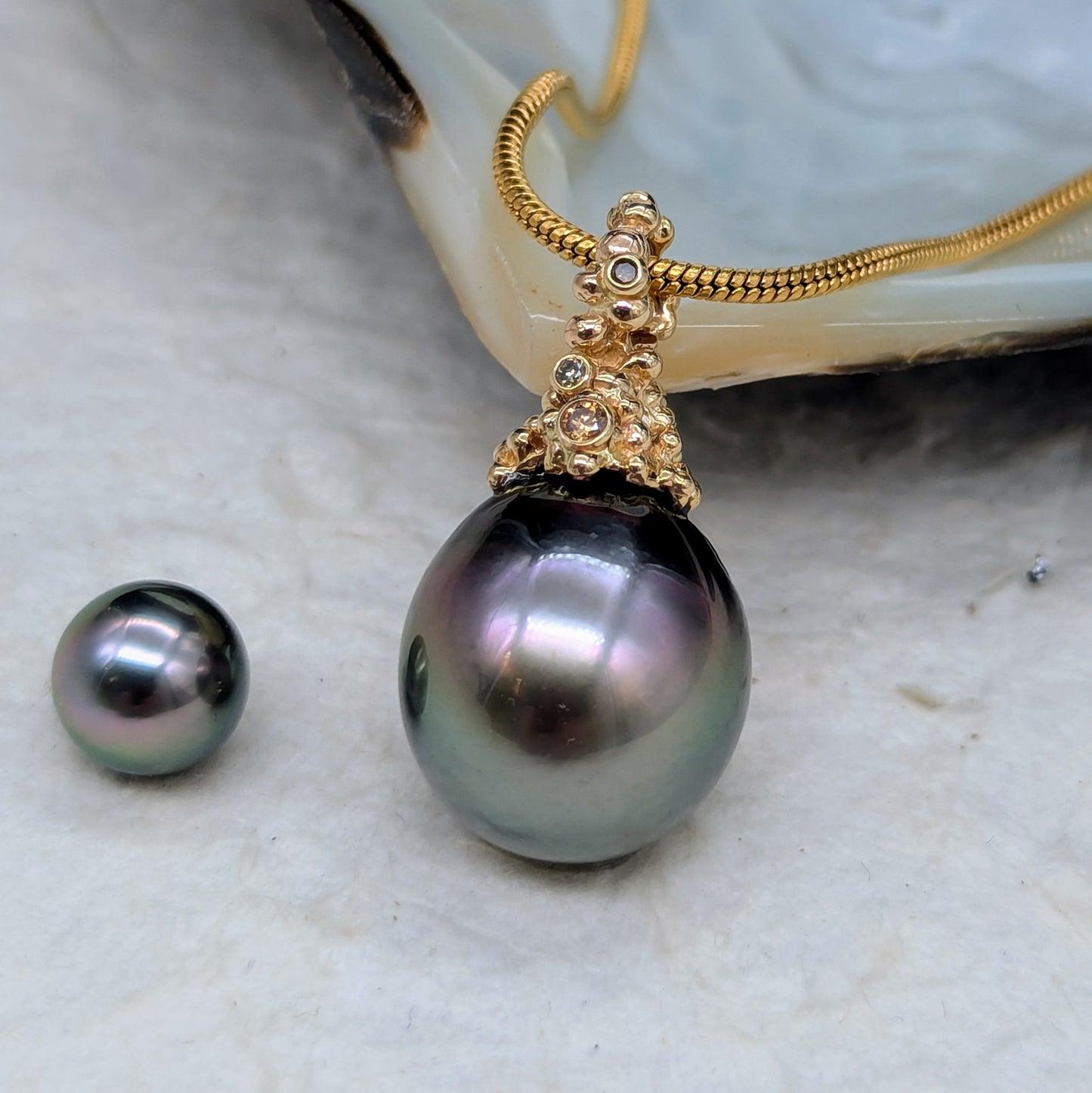 Peacock Queen & Diamonds