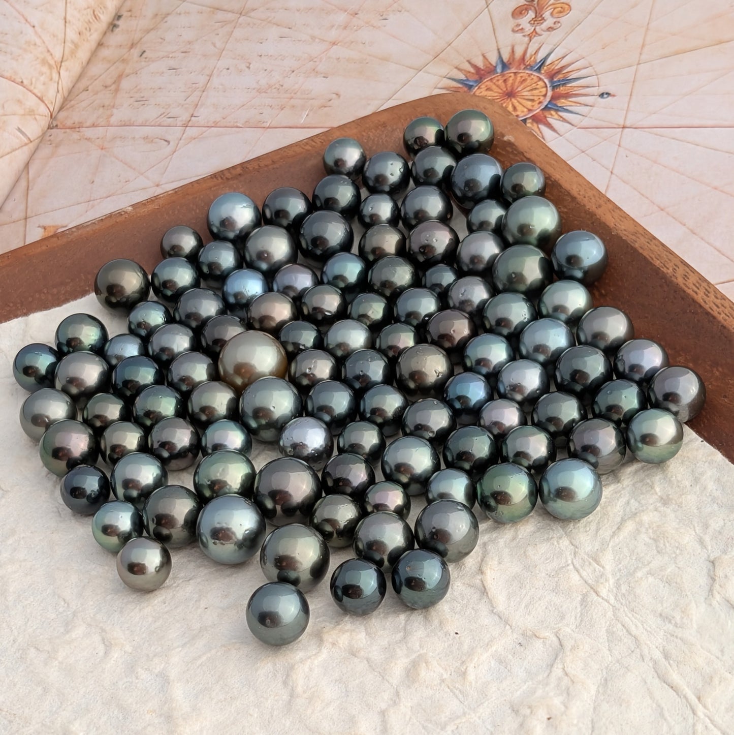 Tahitian Round Pearls Commercial
