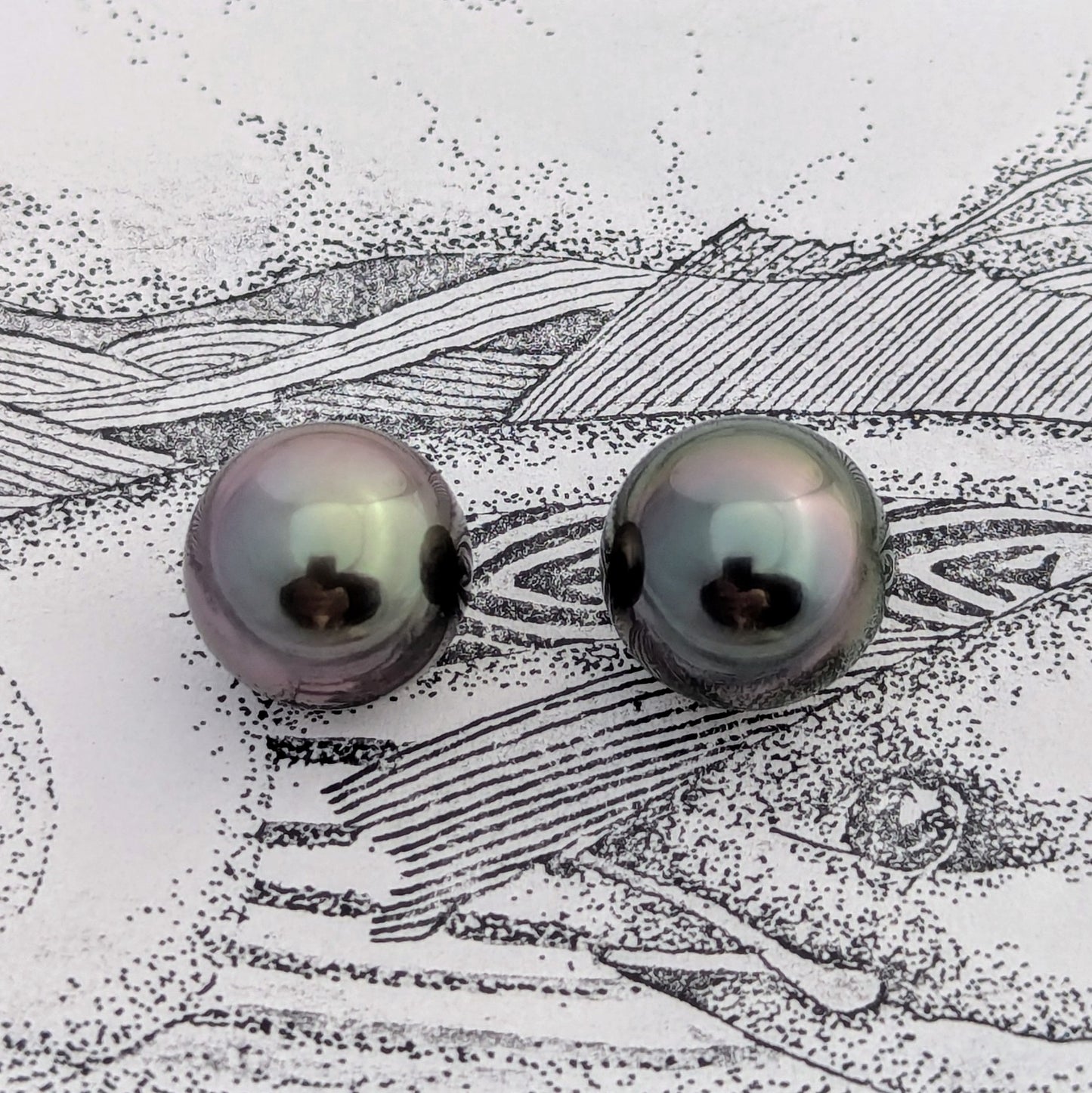 Aubergine Dark AAA 12.6 mm x 2