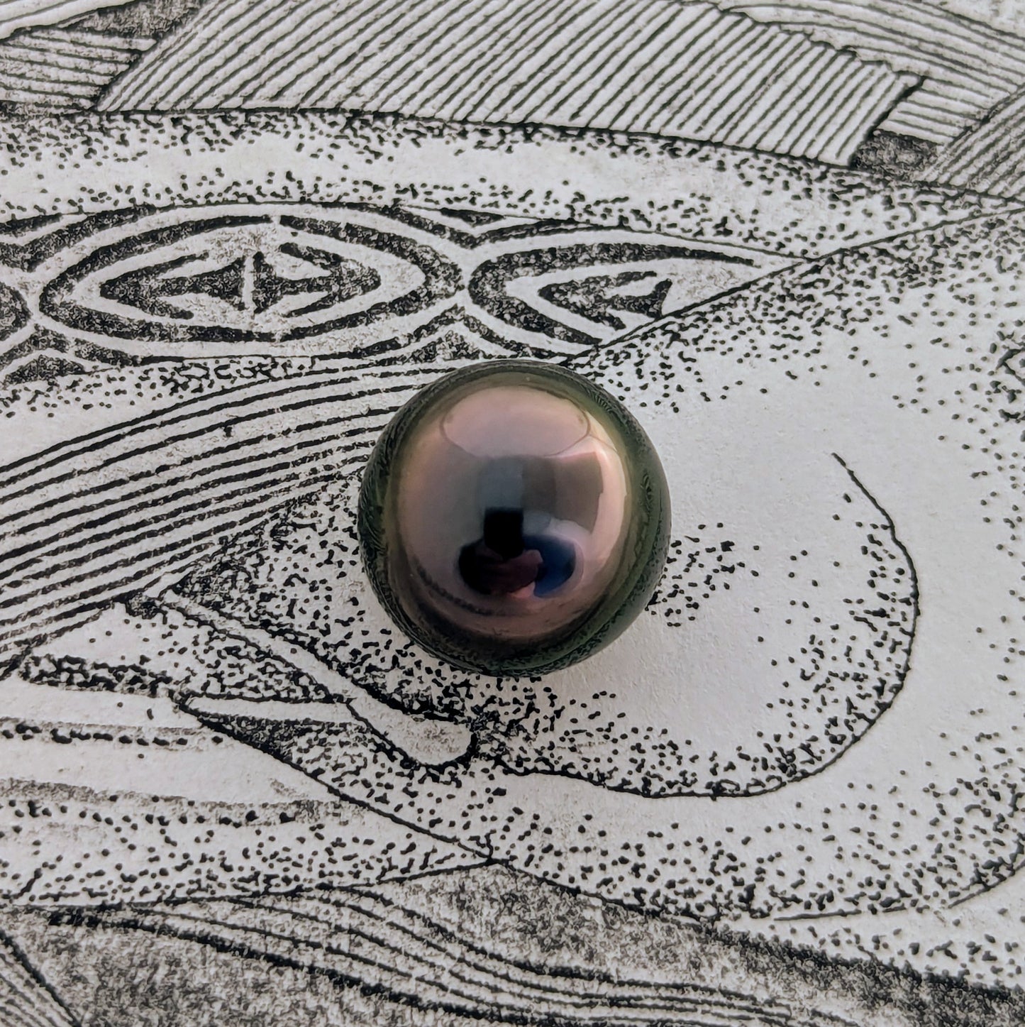 Aubergine AAA Pearlfect 12.9 mm