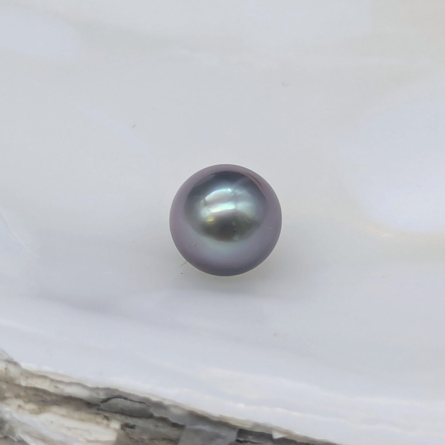 Tiny Tahitian 6.9 mm