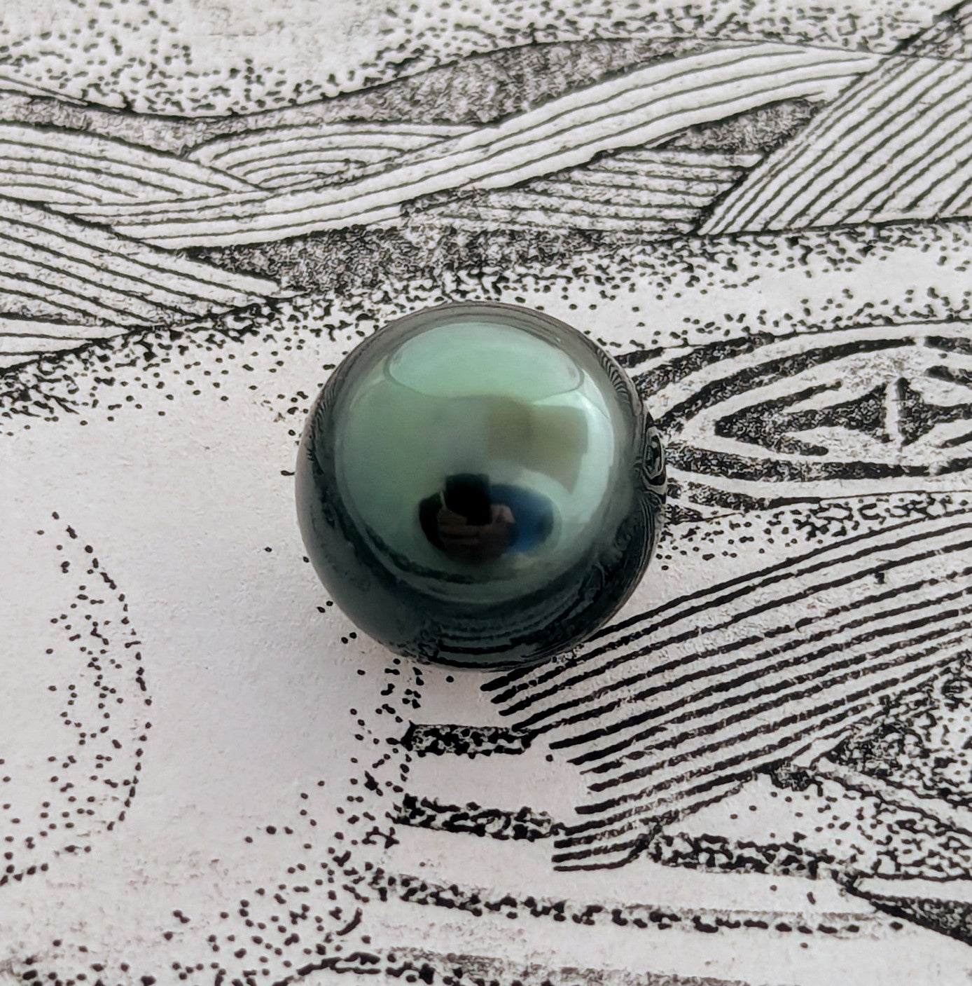 Dark Green Tahitian 13.7 AAA Pearlfect