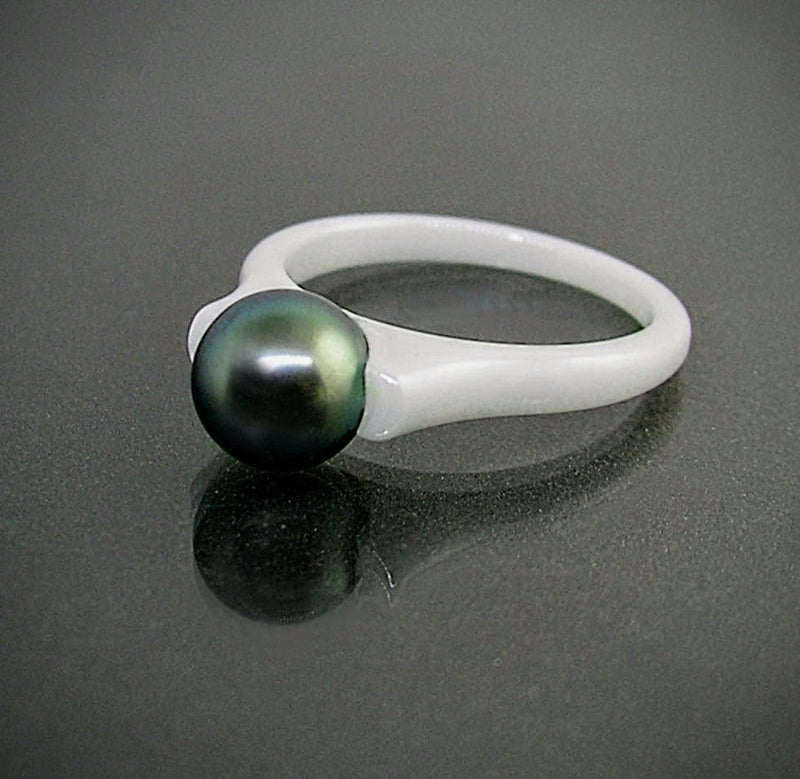 The Slim Tahitian Ring