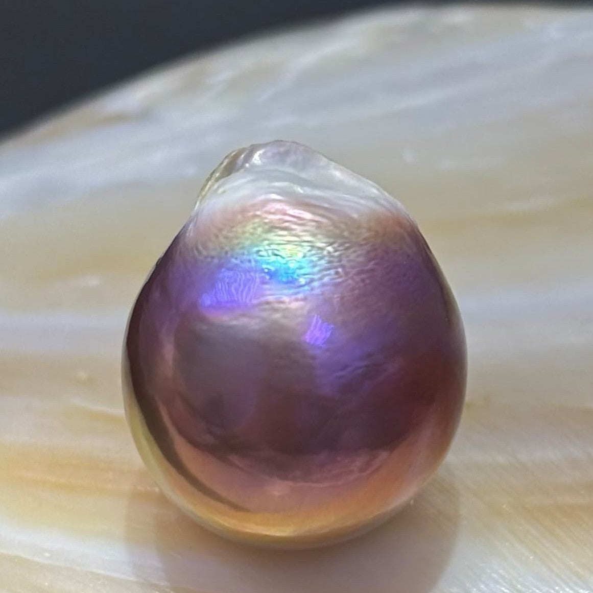 Gigantus 18.7mm Edison Pearl, Baroque