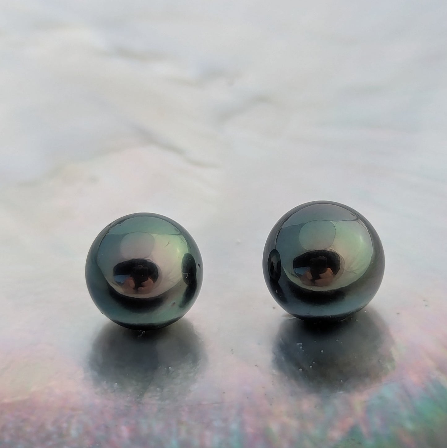 Abyss Green 10.7-10.9 mm