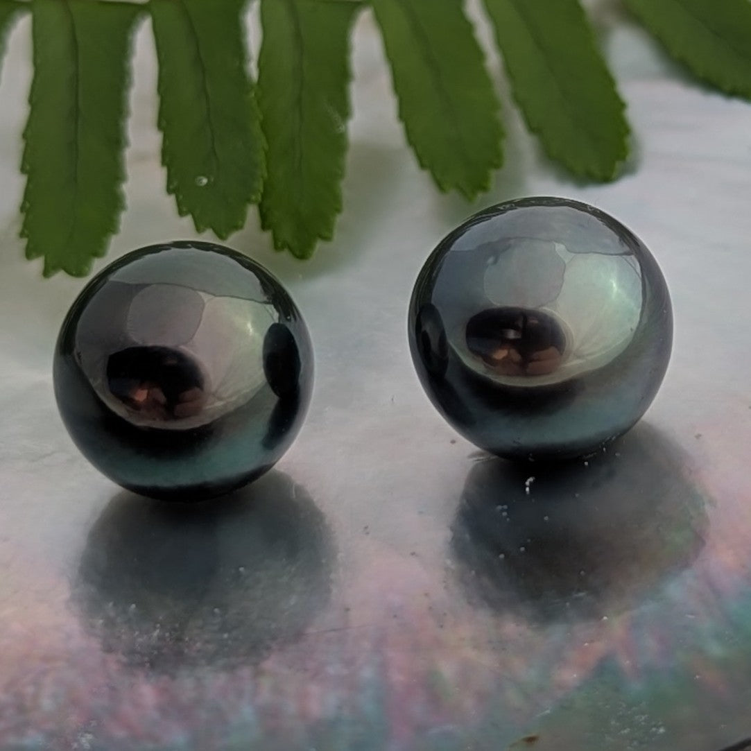 Deep Dark AAA Peacock 11.7-11.9 mm