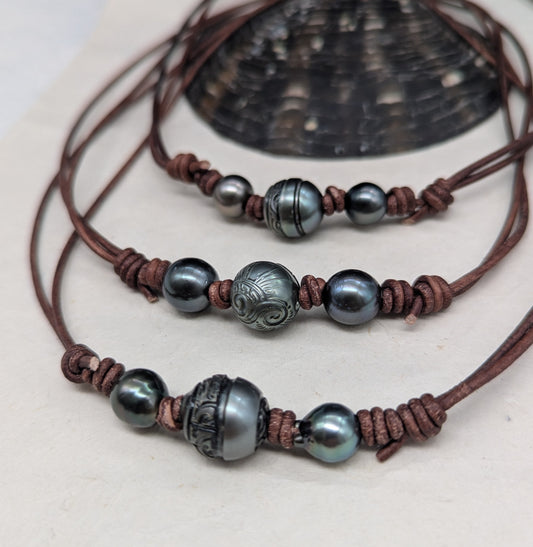 Tattoo Surfer Island Necklace