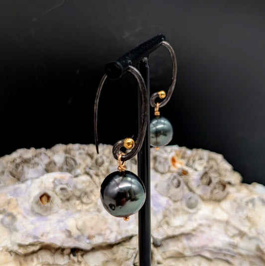 The All Black Tahitian Earrings