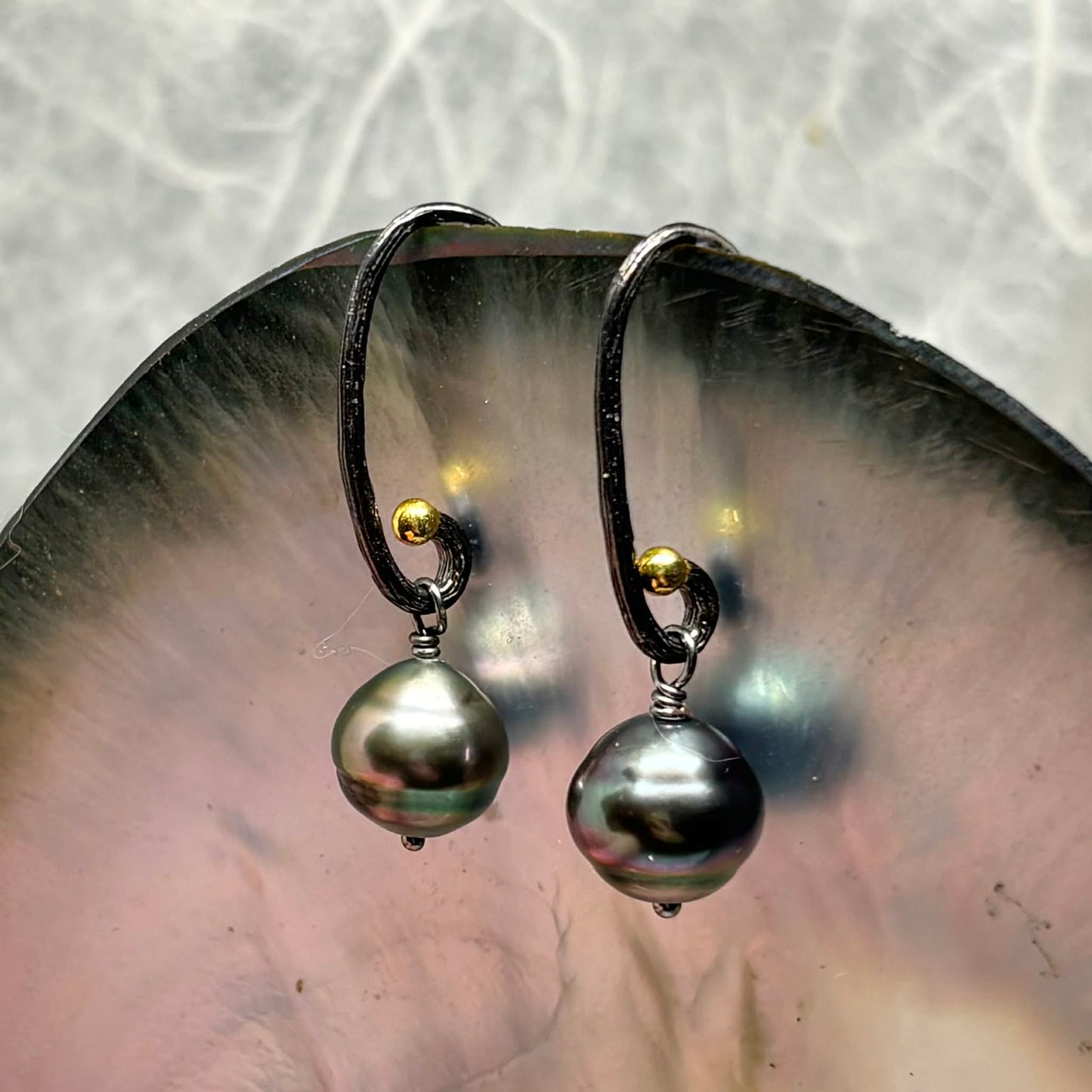 Black & Tahitian Delish