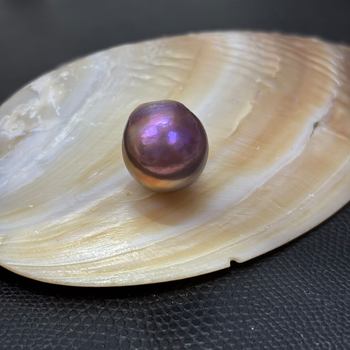 Gigantus 18.7mm Edison Pearl, Baroque