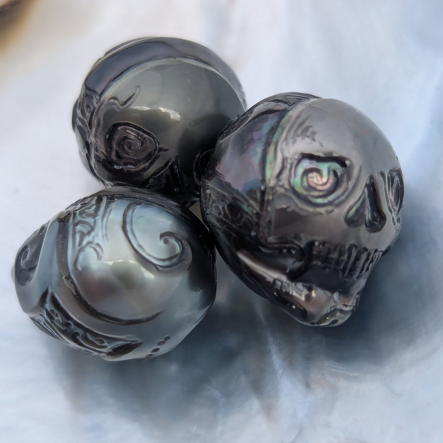 Skull pearls