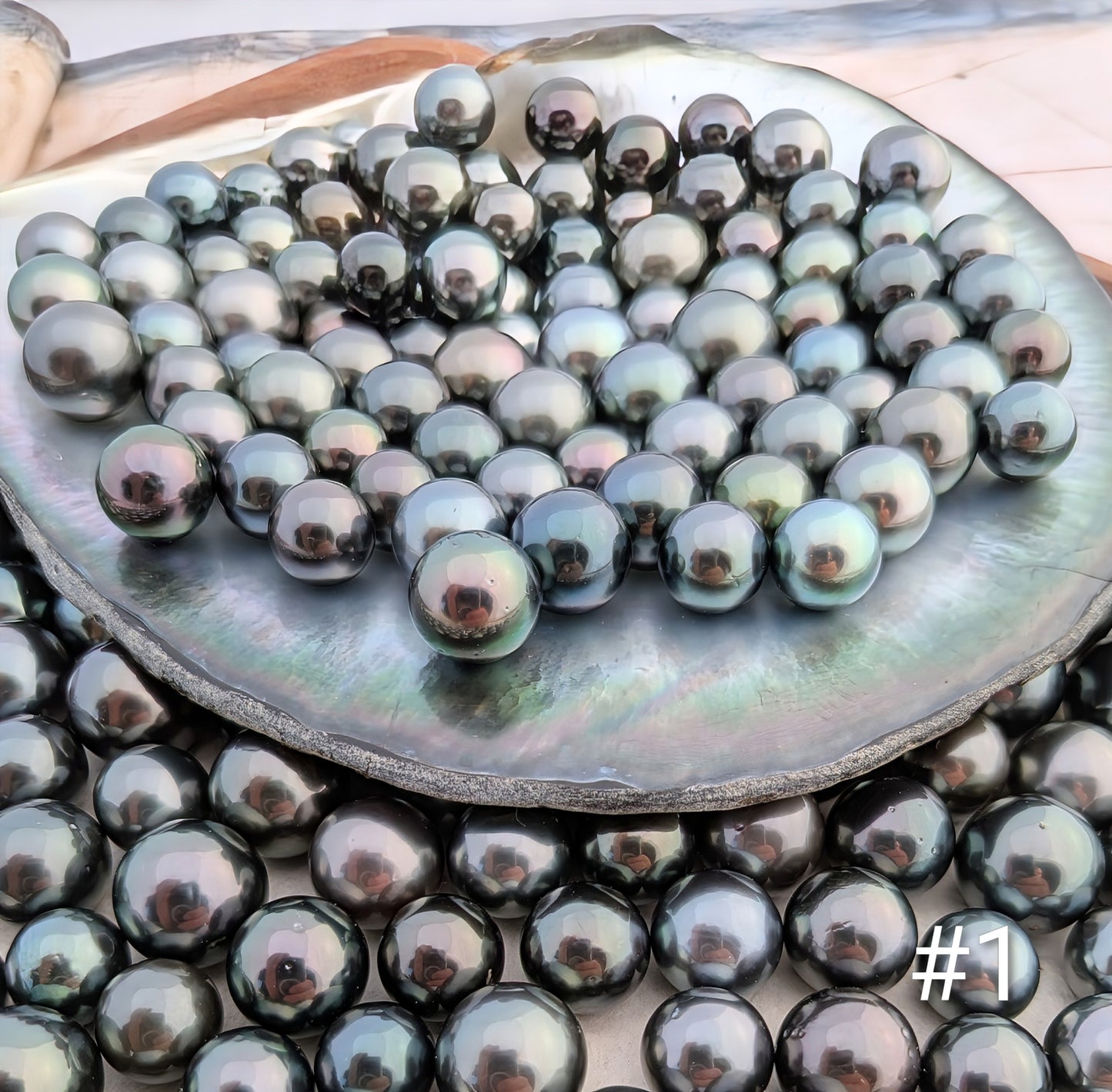 Tahitian Round Pearls AAA-AA 8-11 mm