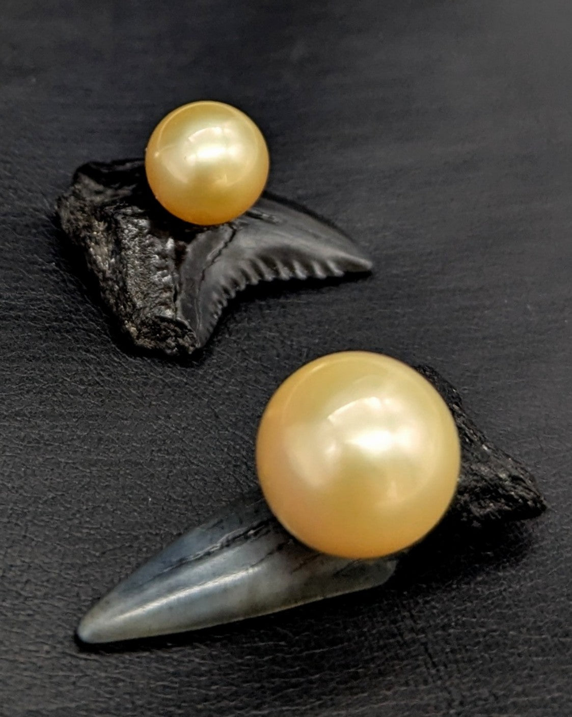 Golden Round Lux